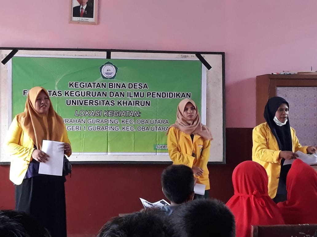 MAHASISWA PGSD MELAKUKAN SOSIALISASI TENTANG PENGARUH GADGET